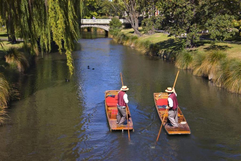 The Riccarton Hotel Christchurch Exterior photo