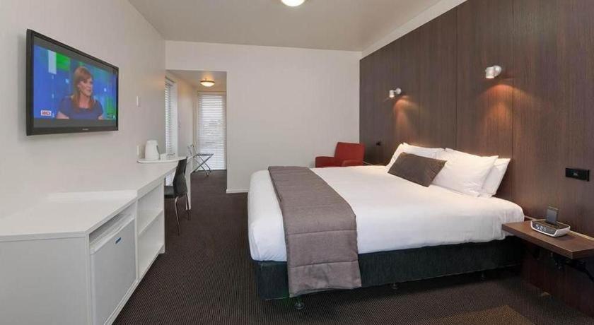 The Riccarton Hotel Christchurch Exterior photo