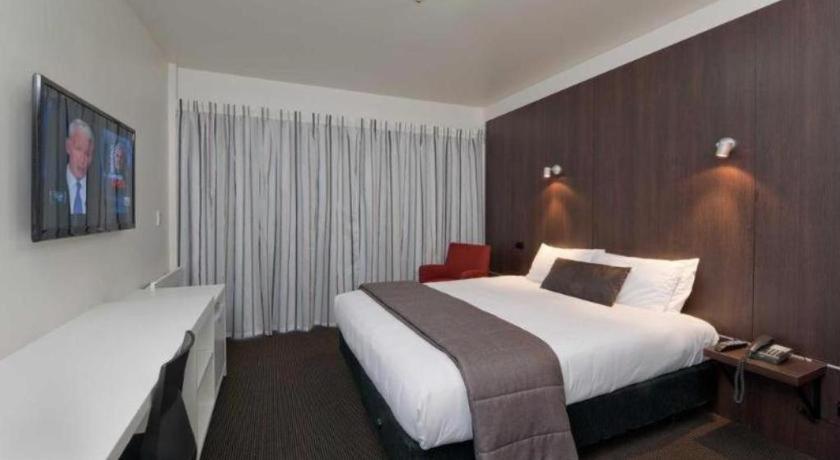 The Riccarton Hotel Christchurch Exterior photo